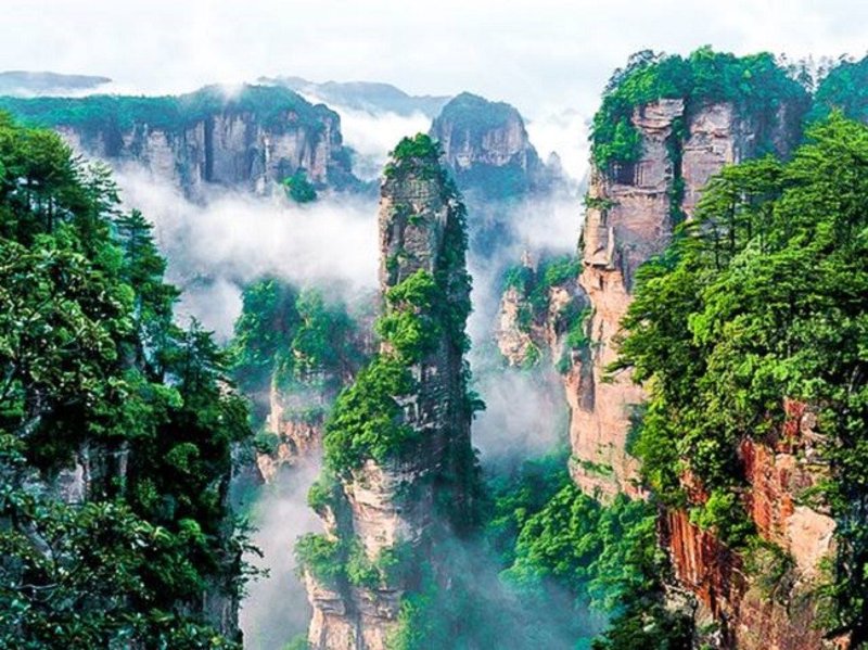 张家界旅游全攻略：天门山、大峡谷、凤凰古城怎么玩？跟团游与自由行一次讲透