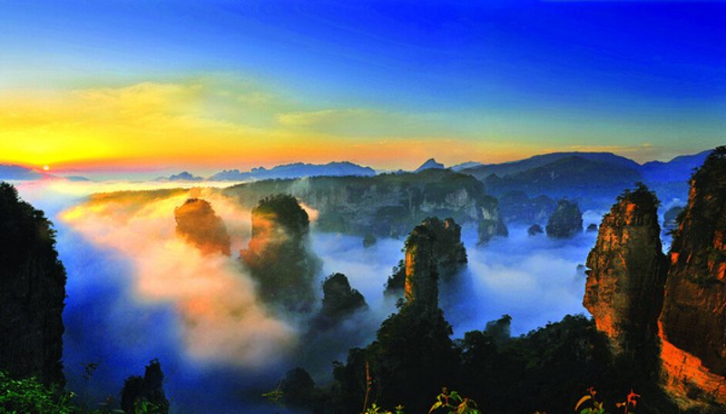 张家界旅游全攻略：景点分布、行程规划与跟团自由行选择指南